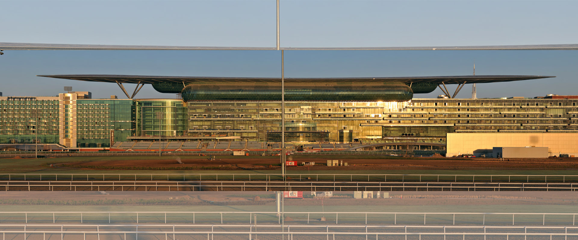 Nowhere else in the world and in the near future will a grandstand as magnificent as Meydan will probably be realized.
