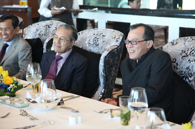 Tun Dr.  Mahathir's Visit to Meydan Grandstand